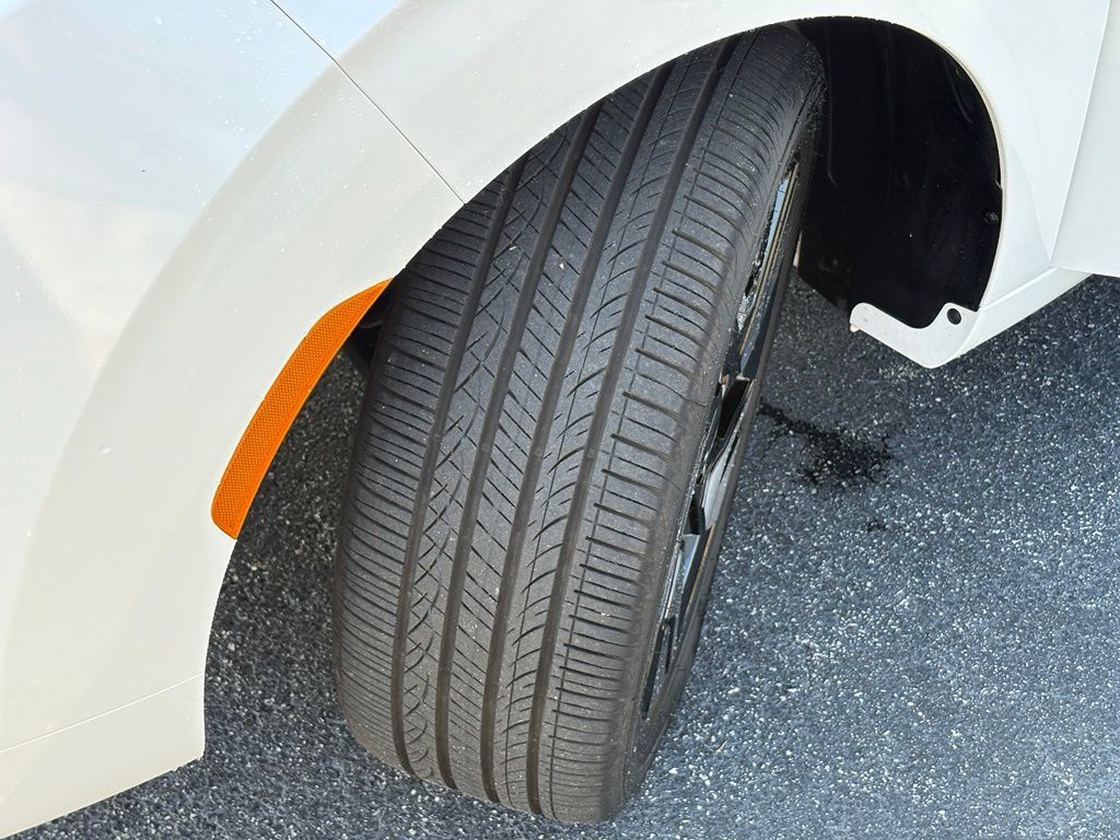 Used 2025 Kia Soul GT-Line w/ GT-Line Technology Package FWD image 30