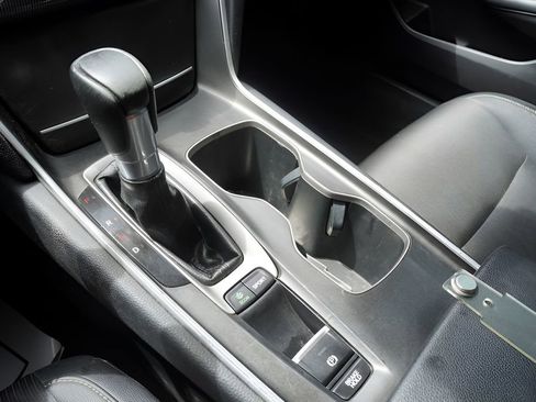 Used 2019 Honda Accord Sport image 27