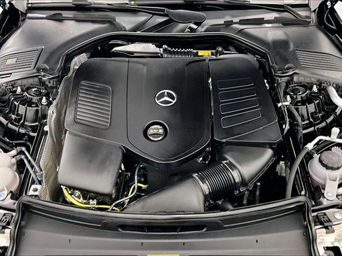 Used 2026 Mercedes-Benz C 300 Sedan image 9