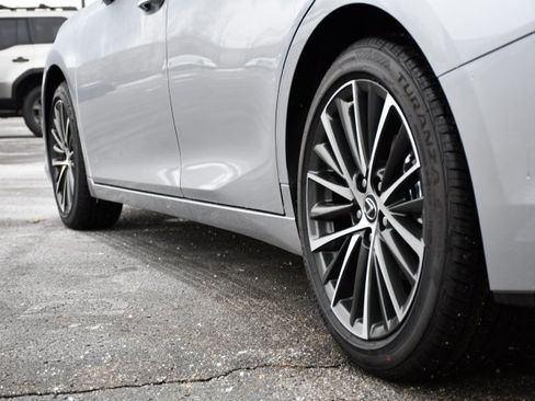 New 2025 Lexus ES 350 w/ Premium Package image 9