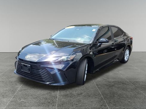 Certified 2025 Toyota Camry LE FWD image 3