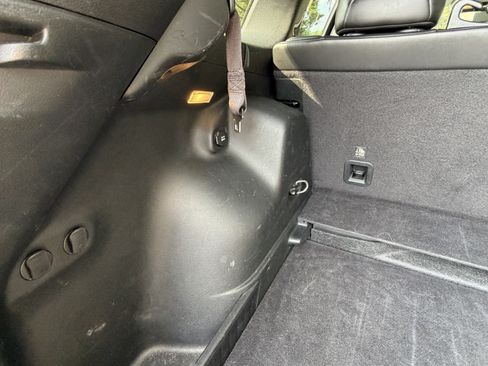 Used 2019 Jeep Cherokee Latitude Plus FWD image 49