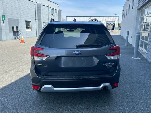 Used 2020 Subaru Forester Touring image 4
