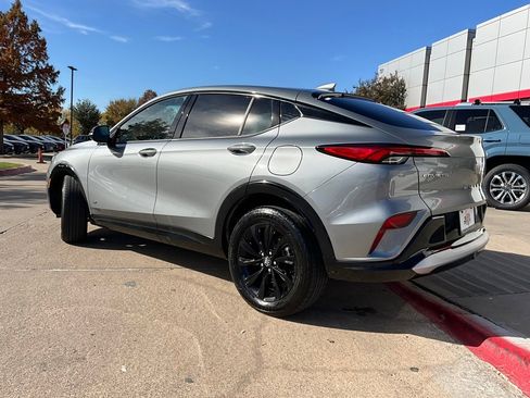 Used 2025 Buick Envista Sport Touring image 8