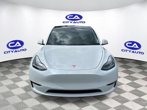 Used 2021 Tesla Model Y Long Range AWD/4WD image 11