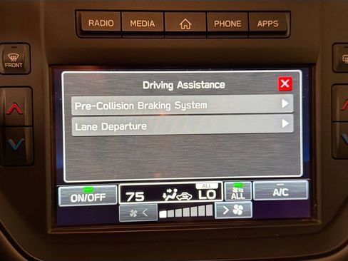 Used 2024 Subaru Crosstrek 2.0i image 24