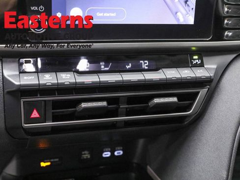 Used 2025 Toyota Camry LE image 19