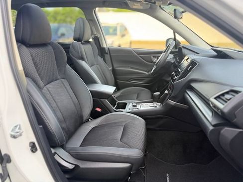 Used 2023 Subaru Forester Premium AWD/4WD image 25