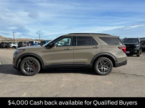 New 2026 Ford Explorer ST-Line w/ ST-Line Street Pack image 2