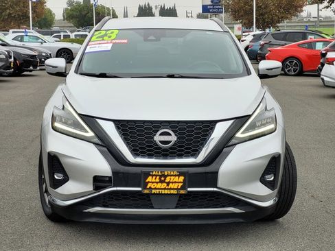 Used 2023 Nissan Murano SV image 2