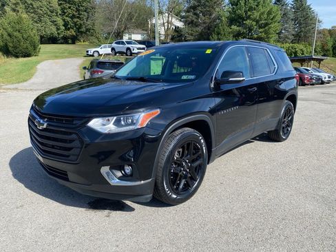 Certified 2020 Chevrolet Traverse LT w/ Driver Confidence II Package image 7