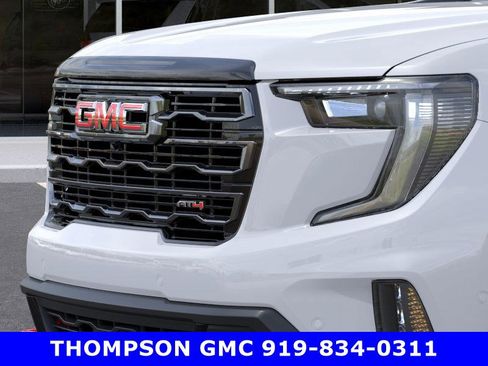 New 2026 GMC Acadia AT4 w/ Luxury Package image 13
