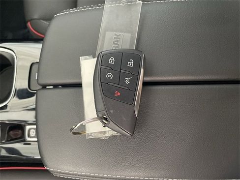 Certified 2023 Buick Envision Essence w/ Sport Touring Package image 34