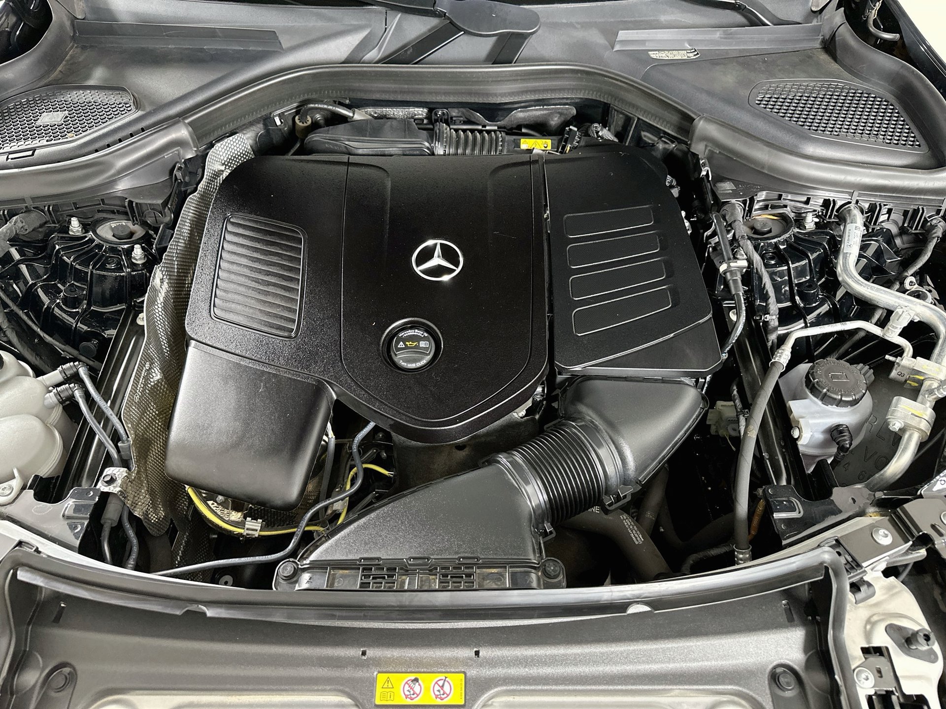 Certified 2024 Mercedes-Benz GLC 300 4MATIC image 29