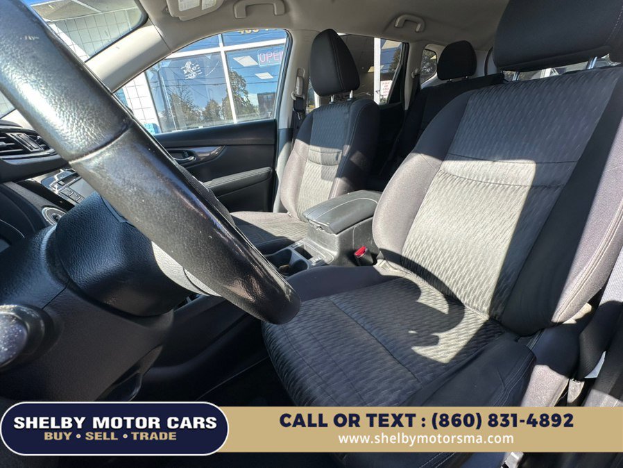 Used 2017 Nissan Rogue SV w/ SV Premium Package AWD/4WD image 11