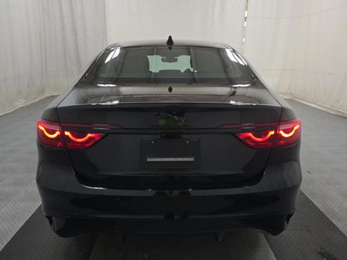 Used 2024 Jaguar XF R-Dynamic SE AWD/4WD image 4