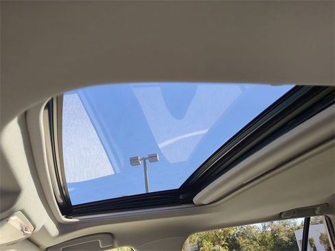 Certified 2022 Toyota RAV4 XLE Premium image 20