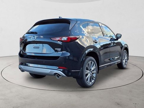 New 2025 MAZDA CX-5 Signature image 5