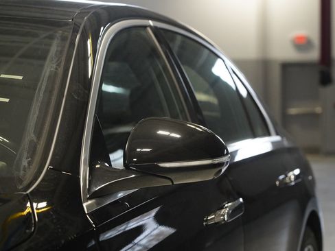 New 2026 Mercedes-Benz S 580e 4MATIC Sedan image 9