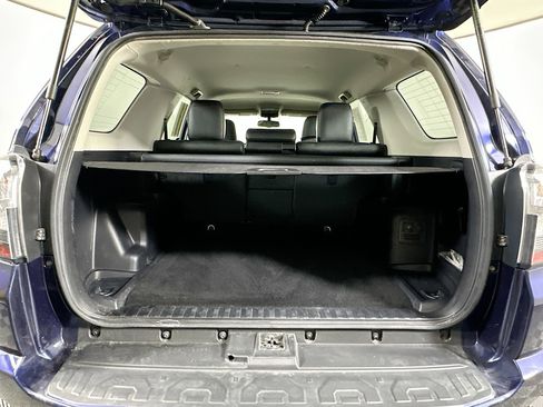 Used 2018 Toyota 4Runner TRD Off-Road Premium AWD/4WD image 27