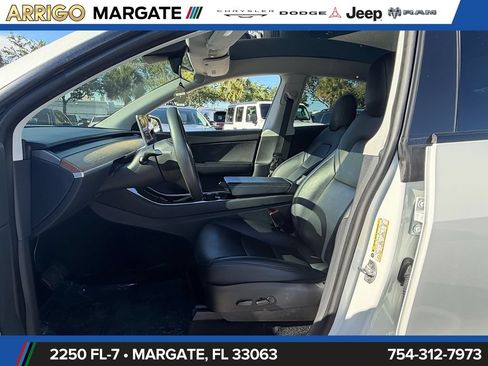 Used 2020 Tesla Model Y Long Range AWD/4WD image 9