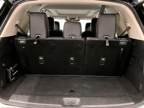 Used 2024 Nissan Pathfinder Platinum AWD/4WD image 43