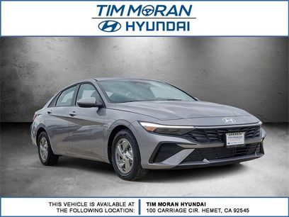 New 2026 Hyundai Elantra SE