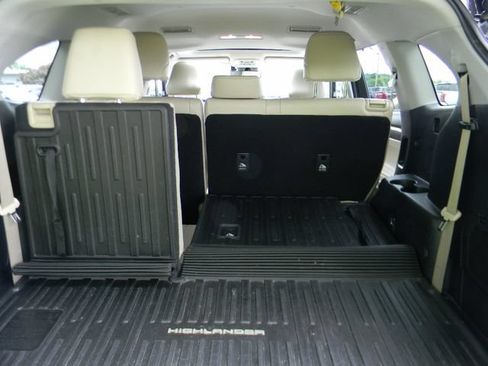 Used 2022 Toyota Highlander Limited AWD/4WD image 26