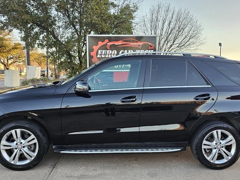 Used 2013 Mercedes-Benz ML 350 4MATIC w/ Premium 1 Pkg image 2