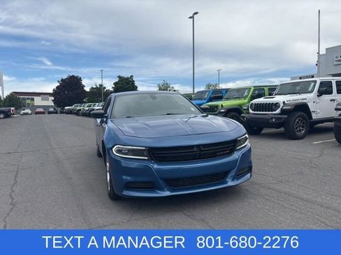 Used 2023 Dodge Charger SXT RWD image 3