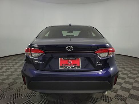 Used 2026 Toyota Corolla LE image 8