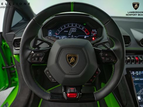 Used 2023 Lamborghini Huracan Tecnica image 27