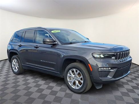 Used 2022 Jeep Grand Cherokee Limited image 1