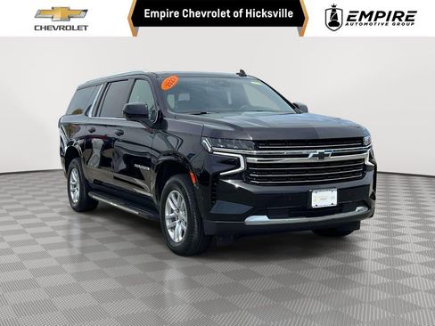 Used 2023 Chevrolet Suburban LT AWD/4WD image 1