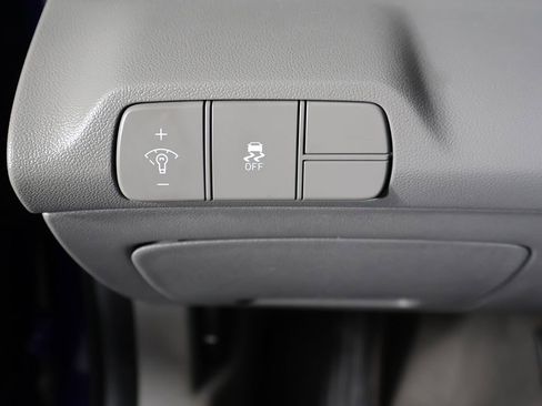 Used 2024 Hyundai Elantra SEL FWD image 32