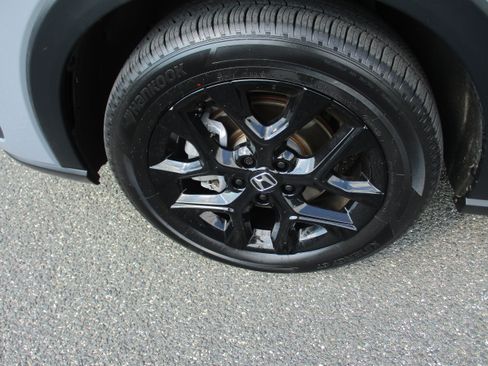 Certified 2024 Honda HR-V Sport image 9