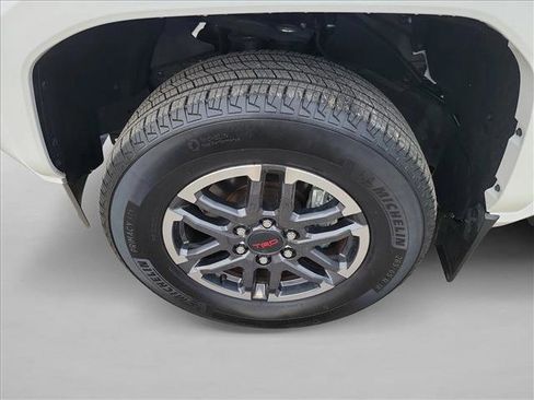 Used 2024 Toyota Tacoma TRD Sport image 9