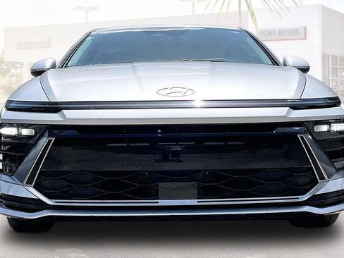 Used 2025 Hyundai Sonata SEL FWD image 23
