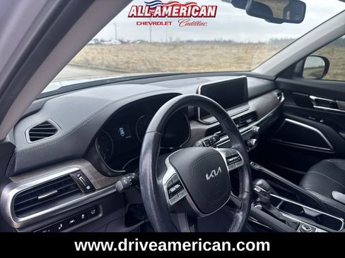 Used 2022 Kia Telluride EX w/ EX Premium Package image 10