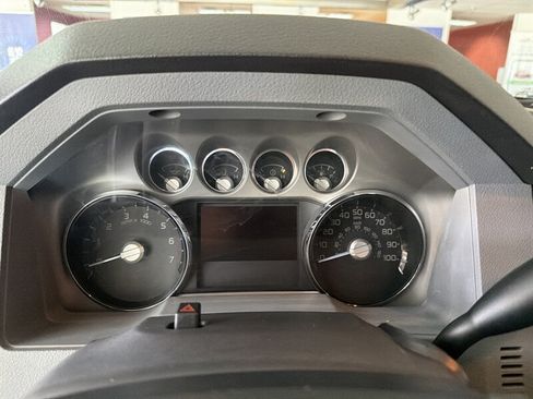 Used 2012 Ford F250 XLT w/ XLT Premium Pkg AWD/4WD image 11