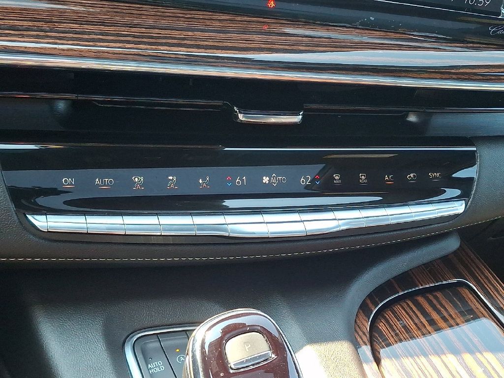 Used 2024 Cadillac Escalade Premium Luxury w/ Performance Package AWD/4WD image 16