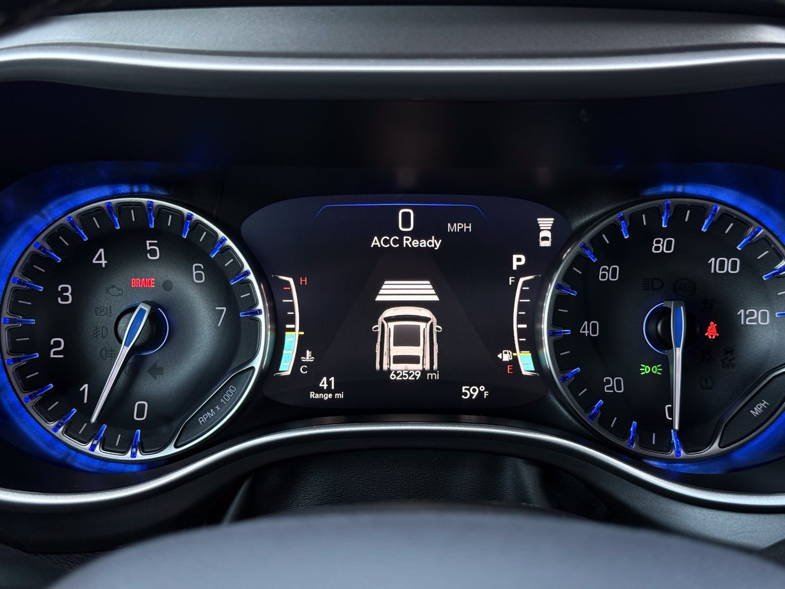 Used 2023 Chrysler Pacifica Touring-L FWD image 39