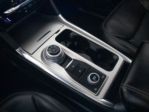 Used 2022 Ford Explorer Limited image 33