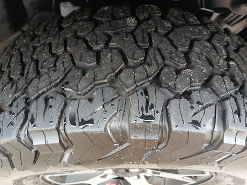 Used 2023 Jeep Wrangler Unlimited Rubicon w/ Steel Bumper Group image 69