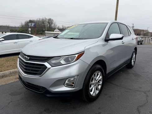 Used 2019 Chevrolet Equinox LT image 3