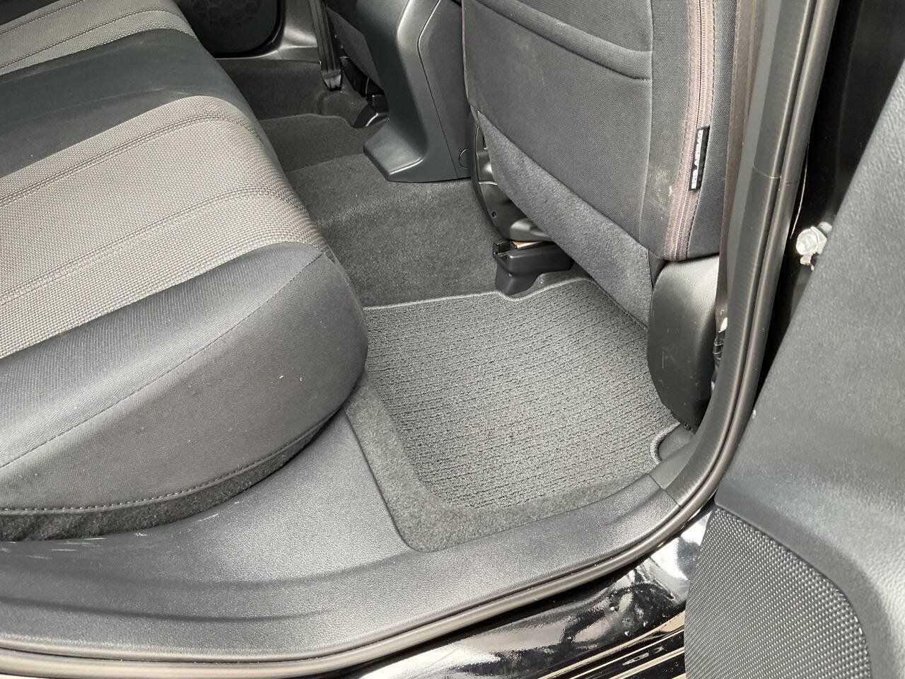 Used 2018 Subaru Crosstrek 2.0i AWD/4WD image 33