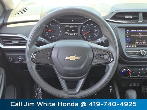 Used 2023 Chevrolet TrailBlazer LS AWD/4WD image 27