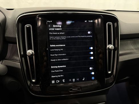 Used 2023 Volvo C40 P8 Recharge Ultimate image 18