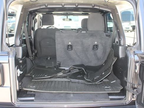 Used 2020 Jeep Wrangler Unlimited Sport S AWD/4WD image 30