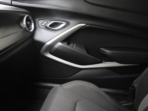 Used 2017 Chevrolet Camaro SS RWD image 12